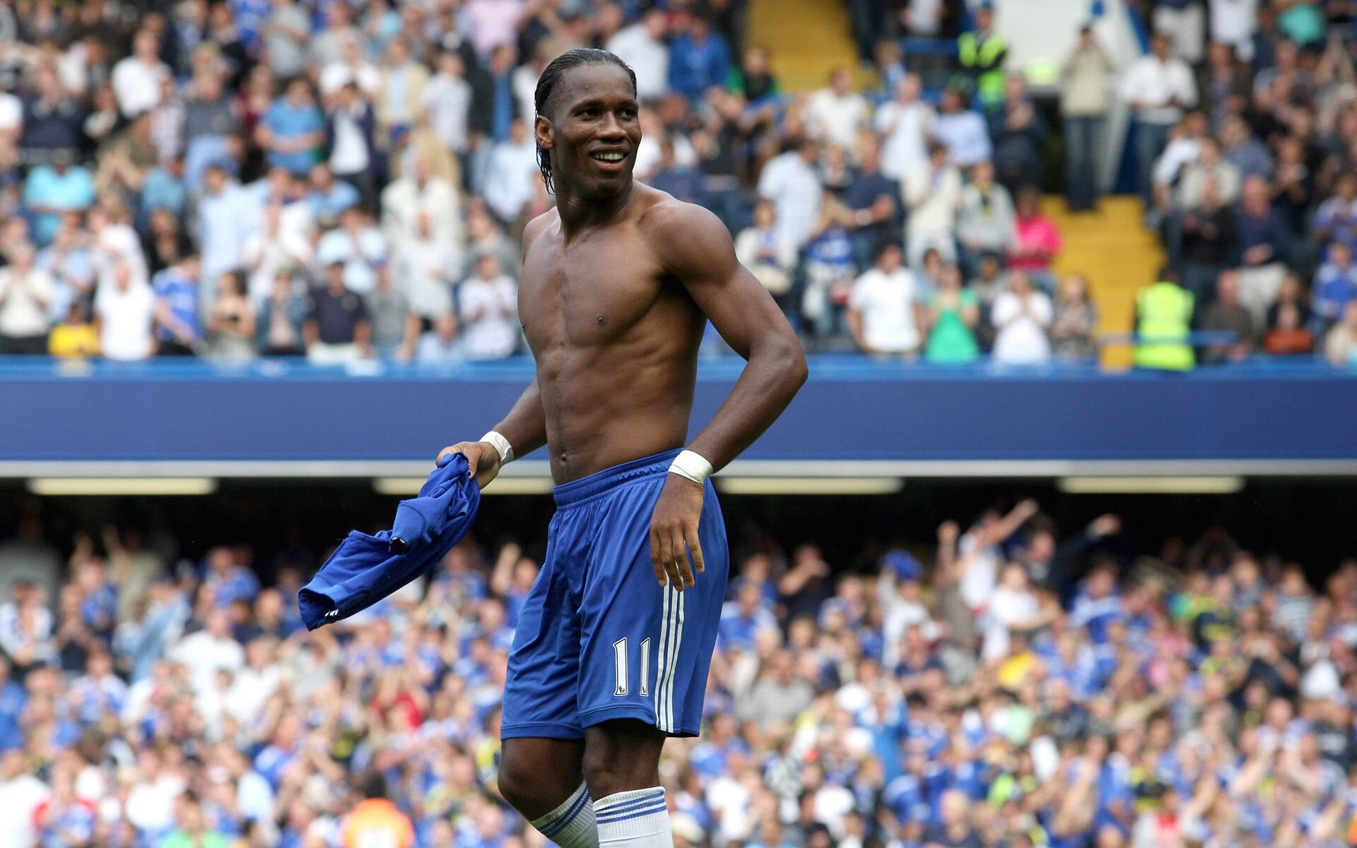 爱游戏娱乐平台-广场舞爱好者自发组织表演活动，广场舞爱好者可以举行什么活动